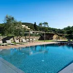 펜션 Borgo Isasco *