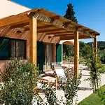 Borgo Isasco *