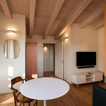 Borgo Isasco Semesterbostad