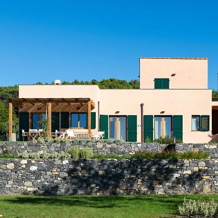 Borgo Isasco Holiday home *